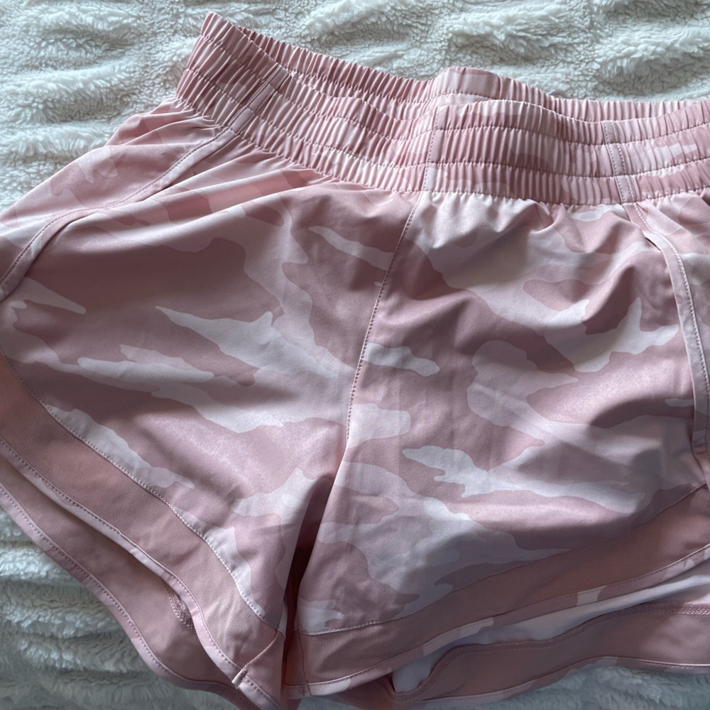 Athleta pink camo shorts size XXS